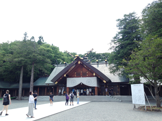 昭和49年放火に遭い、昭和53年に復興された本殿